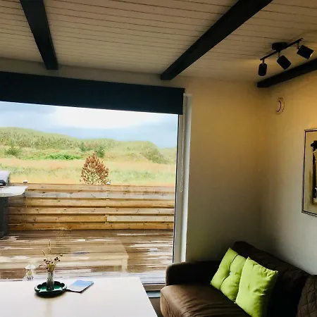 Beach Front 2 Bedroom Vacation - Summerhus *