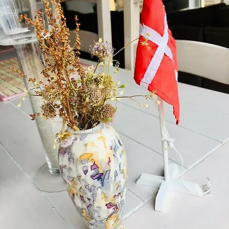 Beach Front 2 Bedroom Vacation - Summerhus בית נופש *